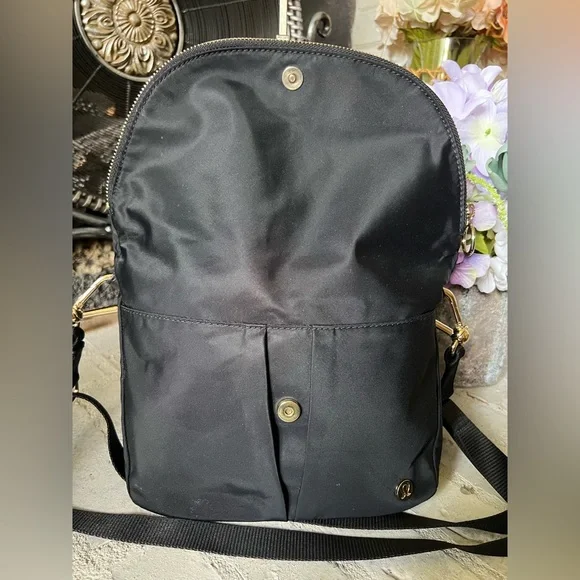 Lululemon All Night Festival Bag Micro 1.5L - Picture 5 of 14